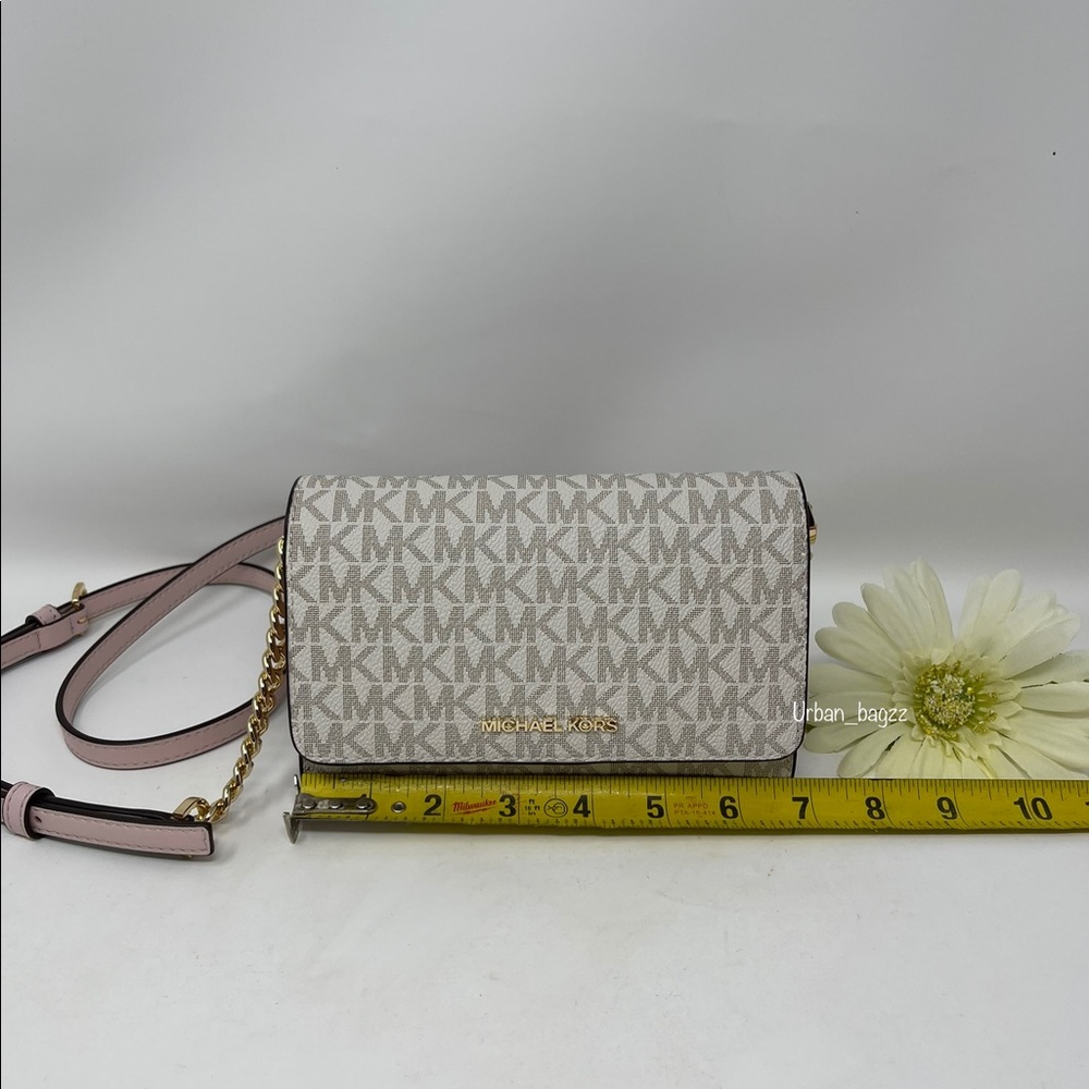 Michael Kors Jet Set Travel Medium MF Crossbody - Picture 2 of 9